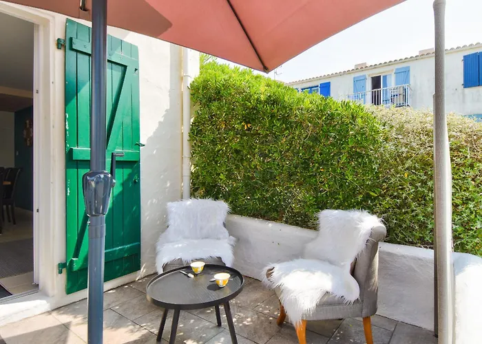 Apartamento A 450m De La Plage, Pour 4 *